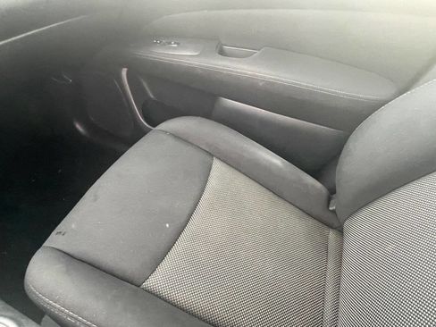 Used 2017 Nissan Pathfinder SV image 14