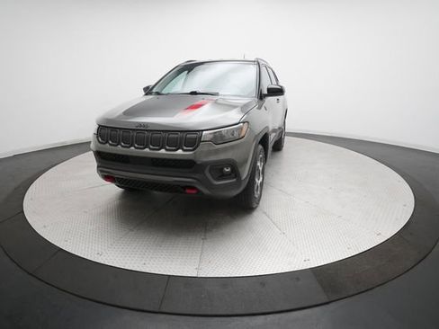 Used 2022 Jeep Compass Trailhawk w/ Trailhawk Convenience Group image 12