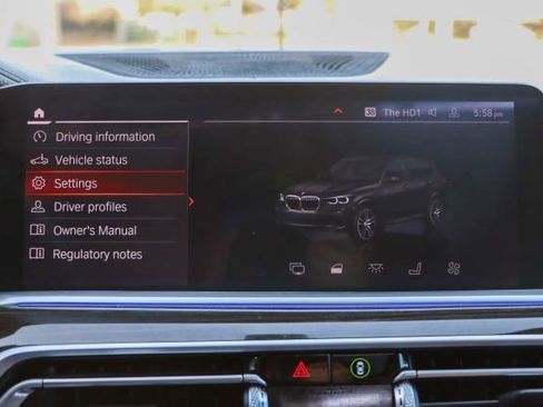 Used 2019 BMW X5 xDrive50i w/ M Sport Package image 38