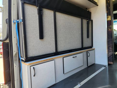 Used 2024 Mercedes-Benz Sprinter 2500 image 20