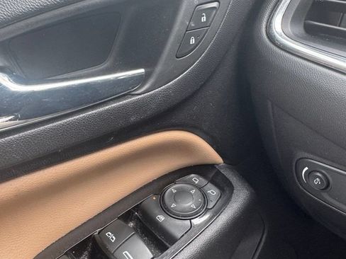 Certified 2022 Chevrolet Equinox Premier FWD image 18