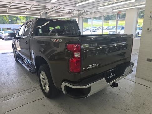 Certified 2023 Chevrolet Silverado 1500 LT AWD/4WD image 3
