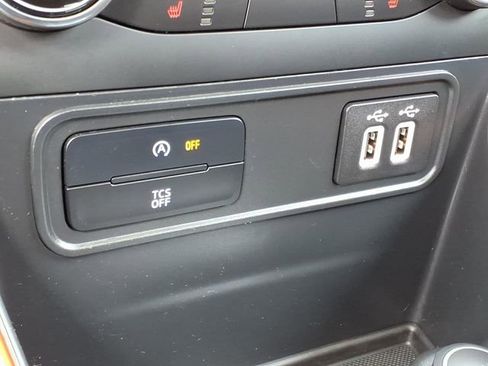 Used 2021 Ford EcoSport SE w/ SE Appearance Package image 16