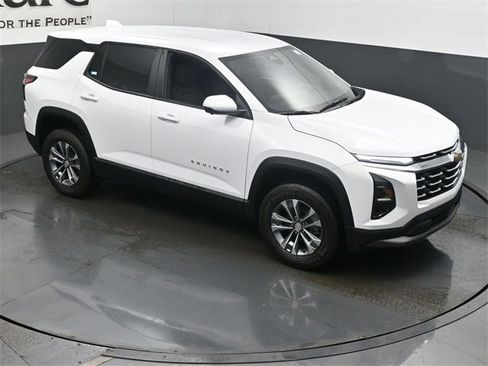 New 2026 Chevrolet Equinox LT w/ Safety and Technology Package image 26