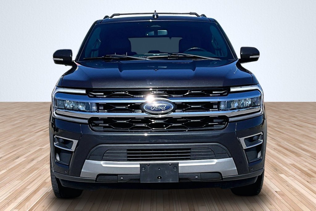Used 2024 Ford Expedition Limited AWD/4WD image 3