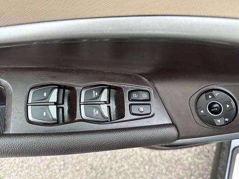 Used 2017 Hyundai Santa Fe Sport w/ 2.4L Tech Package 04 FWD image 28