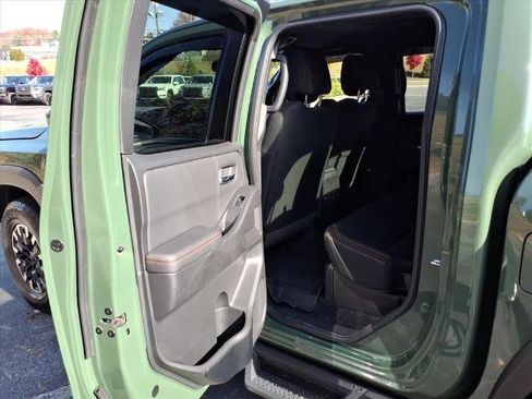Certified 2024 Nissan Frontier PRO-4X w/ Pro Convenience Package image 12