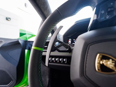 Used 2023 Lamborghini Huracan Tecnica image 35