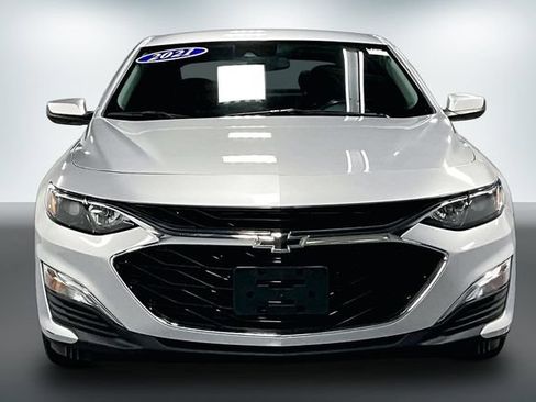 Used 2021 Chevrolet Malibu RS FWD image 2