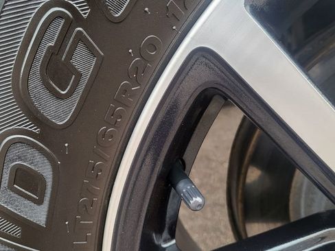 Used 2021 GMC Sierra 1500 AT4 image 25