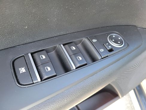 Used 2024 Kia Forte LXS FWD image 19