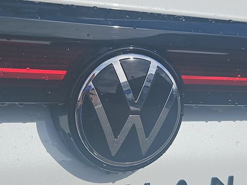 New 2026 Volkswagen Tiguan SE R-Line AWD/4WD image 26