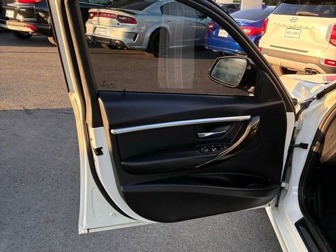 Used 2018 BMW 330i xDrive Sedan AWD/4WD image 43