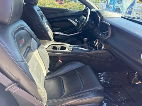 Used 2016 Chevrolet Camaro SS image 16