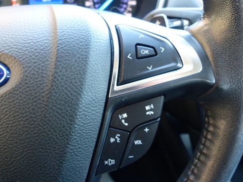 Used 2017 Ford Fusion SE image 49