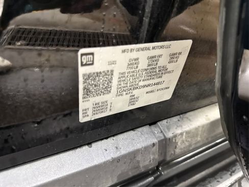 Used 2022 Chevrolet Suburban LS AWD/4WD image 17