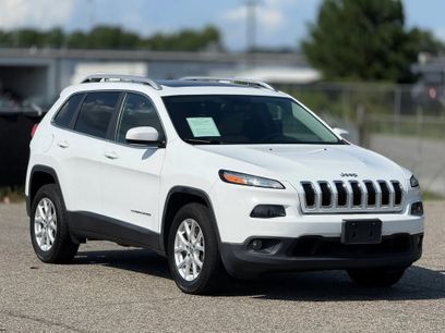Used 2016 Jeep Cherokee Latitude w/ Comfort/Convenience Group