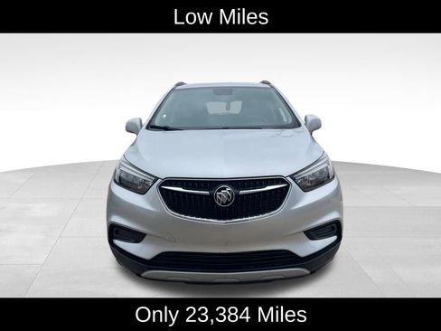 Used 2020 Buick Encore Preferred image 2