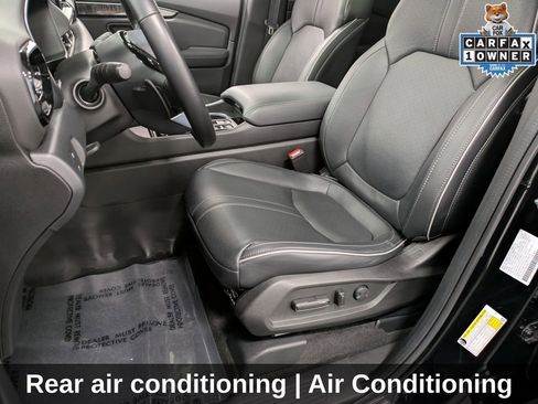 Used 2023 Honda Pilot Elite image 11