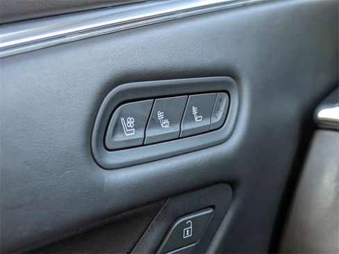 Certified 2023 Cadillac Escalade ESV V image 31