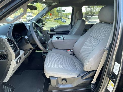 Used 2019 Ford F150 XLT image 13