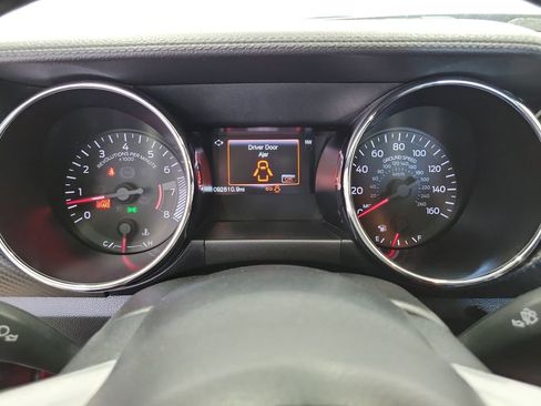 Used 2017 Ford Mustang Coupe RWD image 20