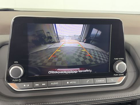 Used 2023 Nissan Rogue SV AWD/4WD image 19