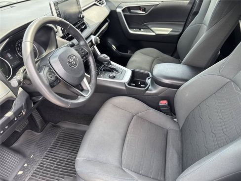 Used 2022 Toyota RAV4 SE w/ Convenience Package AWD/4WD image 10