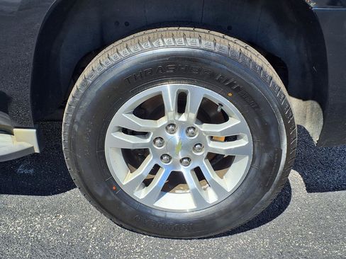 Used 2015 Chevrolet Tahoe LT w/ Max Trailering Package AWD/4WD image 9