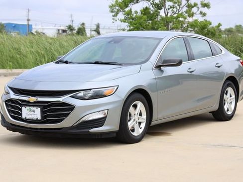 Used 2023 Chevrolet Malibu LS FWD image 3