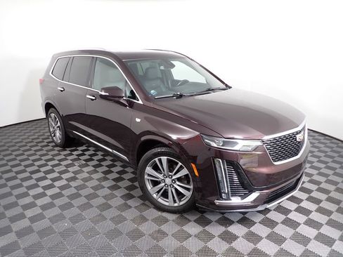 Used 2020 Cadillac XT6 Premium Luxury FWD image 8