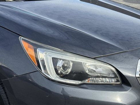 Used 2017 Subaru Outback 3.6R Limited image 29