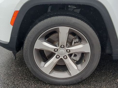 Used 2021 Jeep Grand Cherokee L Limited image 10