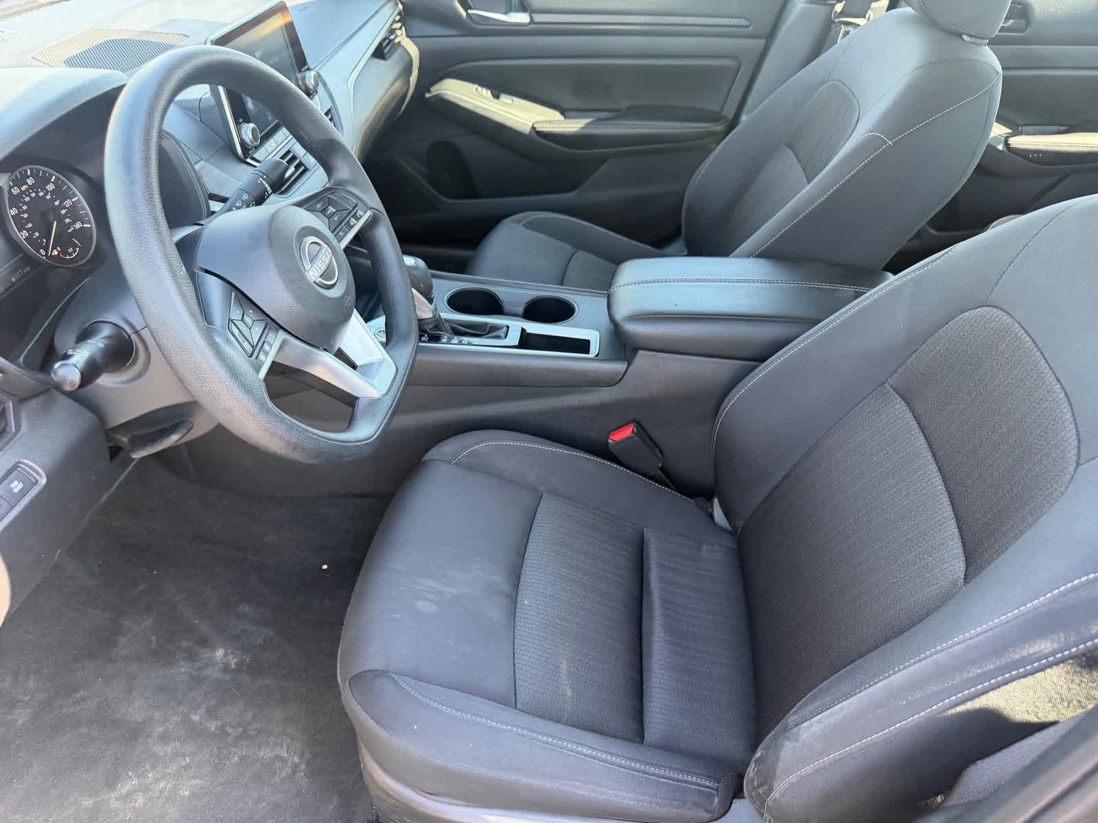 Certified 2025 Nissan Altima 2.5 SV FWD image 9