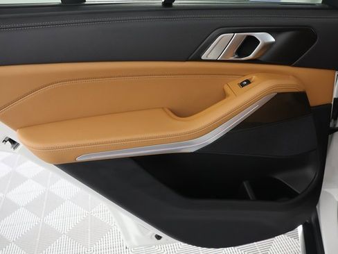 Used 2022 BMW X5 xDrive45e w/ Executive Package image 31