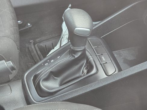 Used 2023 Kia Rio S FWD image 13