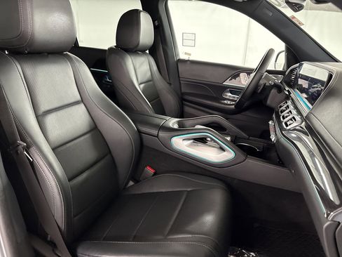 Used 2020 Mercedes-Benz GLS 450 4MATIC image 31