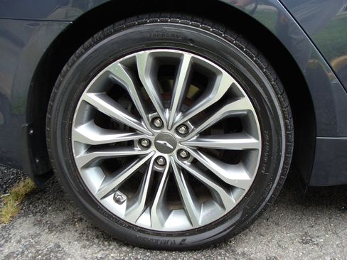 Used 2017 Genesis G80 3.8 w/ Option Group 03 image 33