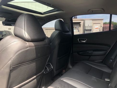 Used 2019 Acura TLX V6 SH-AWD image 5
