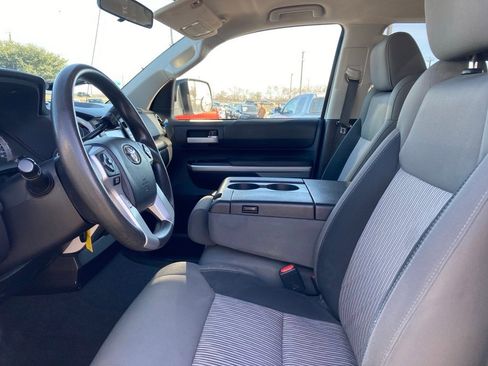 Used 2015 Toyota Tundra SR5 image 8