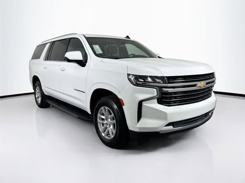Used 2021 Chevrolet Suburban LT image 9