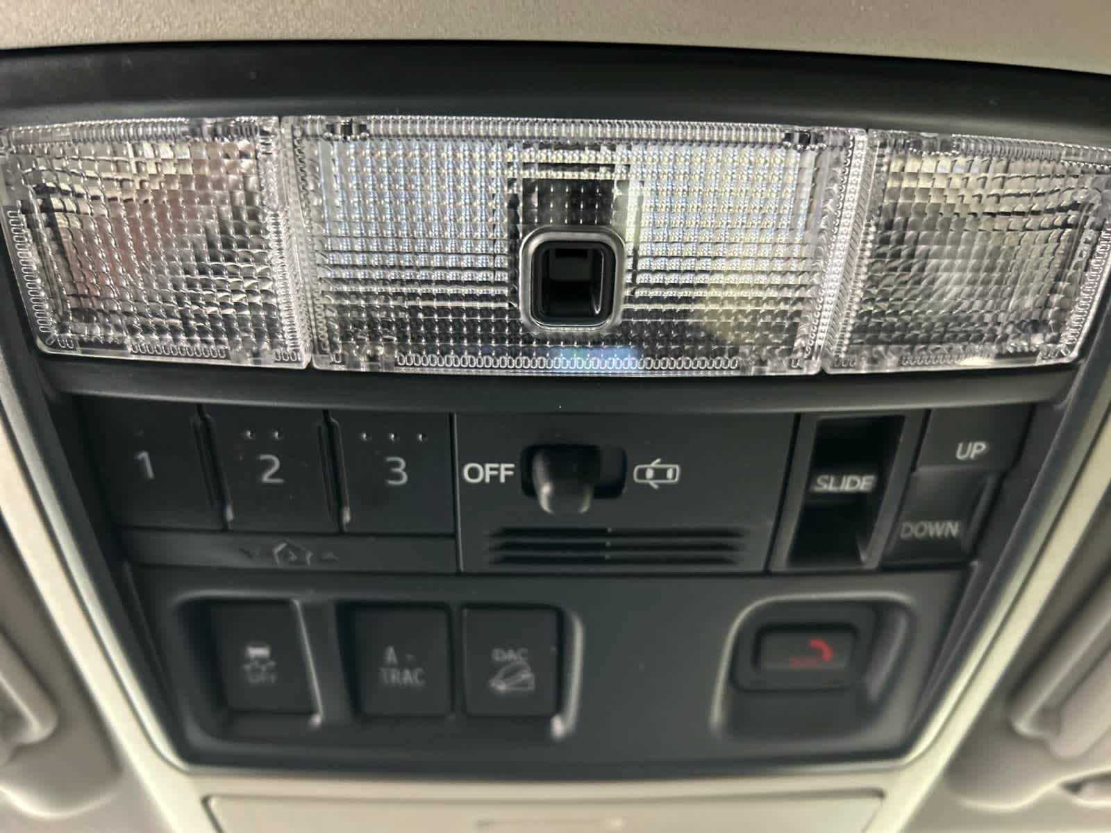 Used 2023 Toyota 4Runner Limited AWD/4WD image 6