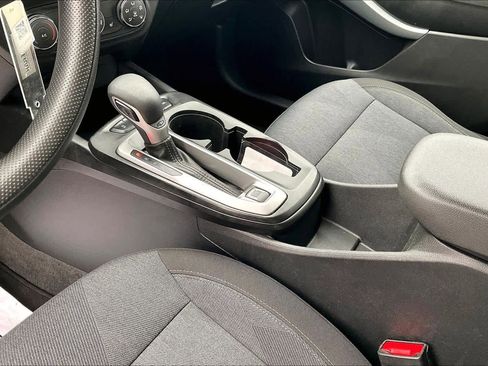 Used 2024 Chevrolet Trax LS w/ LS Convenience Package image 16