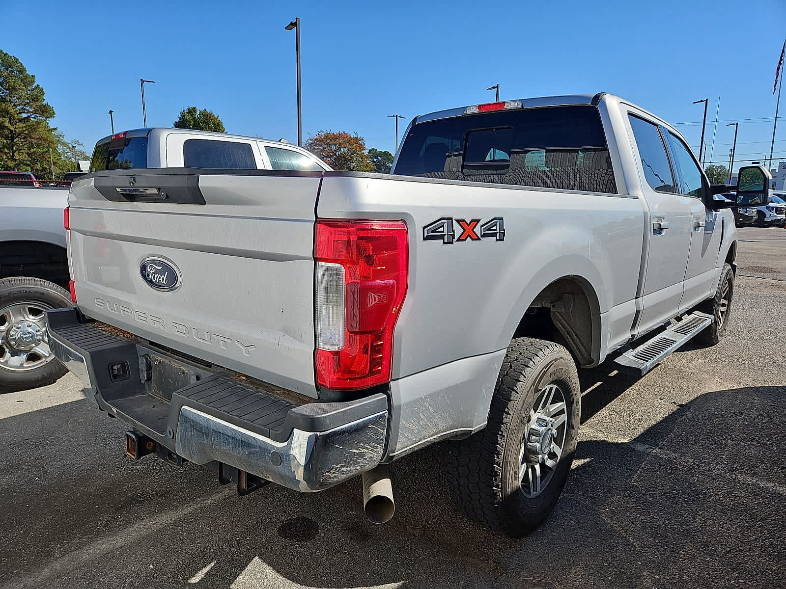 Used 2019 Ford F250 Lariat w/ Lariat Ultimate Package AWD/4WD image 3
