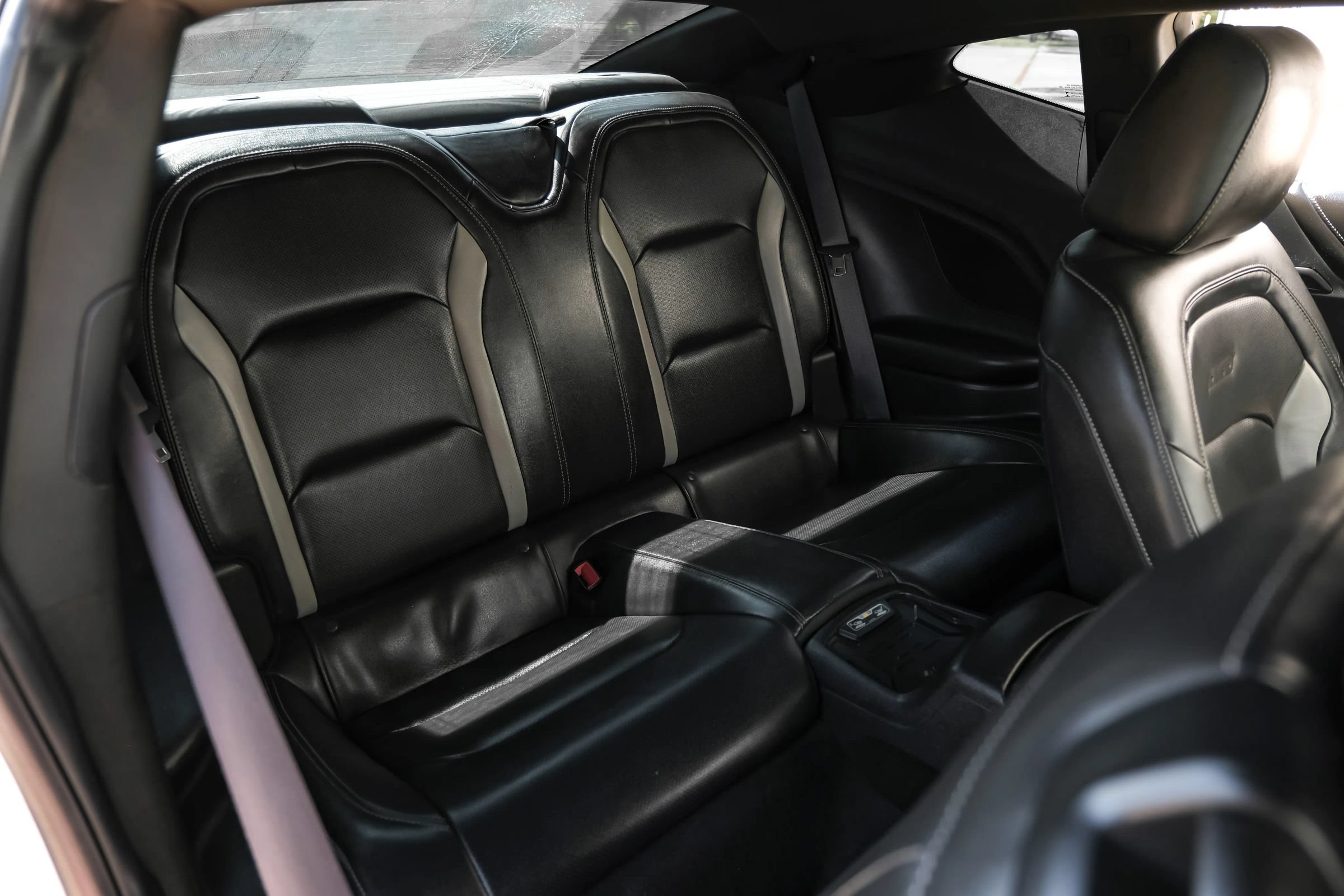 Used 2017 Chevrolet Camaro SS RWD image 33