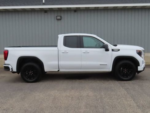 Used 2025 GMC Sierra 1500 Elevation AWD/4WD image 2