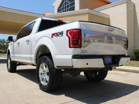 Used 2017 Ford F150 Platinum w/ Equipment Group 701A Luxury AWD/4WD image 13
