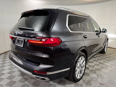 Used 2022 BMW X7 xDrive40i w/ Executive Package image 9