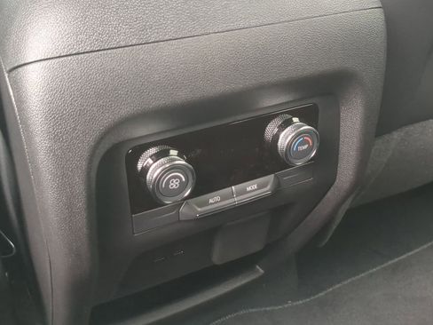 Used 2026 Buick Enclave Sport Touring w/ Power Package image 21