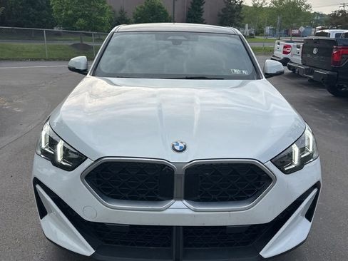 Used 2024 BMW X2 xDrive28i w/ Premium Package AWD/4WD image 2